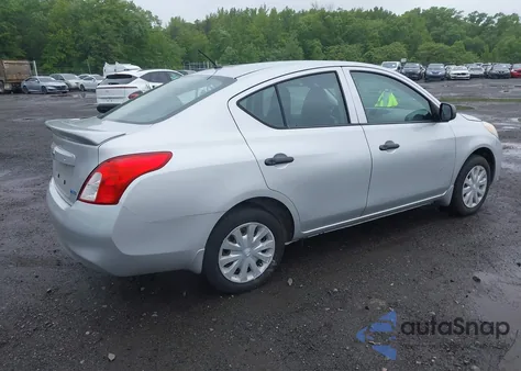 2014 Nissan Versa 1.6 S+ z USA, uszkodzony, nr VIN 3N1CN7AP3EL830455